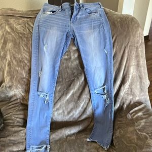 Women’s American Eagle Super Low Jegging. Size 12. Super stretch.